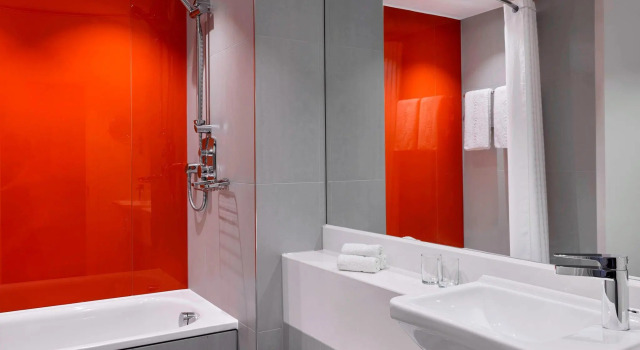 Двухместный клубный номер Standard Sheraton Heathrow Hotel