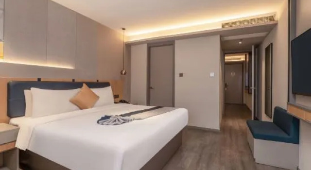 Люкс Homeinn Selected Hotel (Suzhou North Railway Station Cailian Plaza)