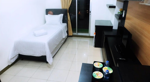Cozy Studio Apartment Near Mall Kelapa Gading, Book Lejlighed Hoteller i Kelapa Gading med pool, Swimmingpool