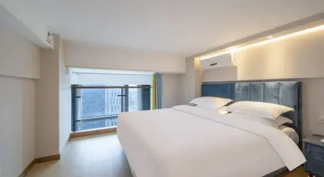 Люкс Autumn Thoughts High-Rise Scenic Administrative Apartment