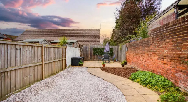 Апартаменты The Pink House Canterbury FREE Parking WIFI