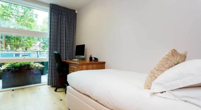 Veeve - Waterfront Flat