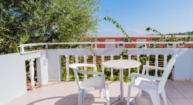 Студия Callinica Hotel