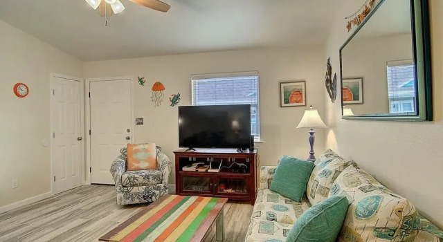 Costa Del Ray #1 2 Bedroom Condo by Redawning