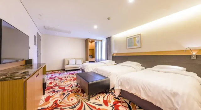 Трёхместный семейный номер Standard Shin Shin Hotel Jeju Airport