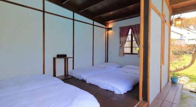 Jiangs B&B 江院子庭園民宿, Забронировать Отель «постель и завтрак» Цзянь Хуалянь