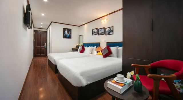Семейный номер Standard с видом на город Отель Silk Flower Hotel & Spa
