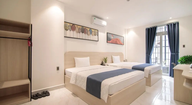 Двухместный номер Standard с балконом Bin Bin Hotel 8 - Near Sunrise City