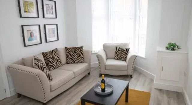 Коттедж Sybil Townhouse Anfield Sleeps 15