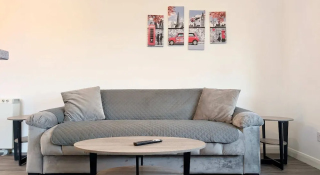 Charming and Modern 1-bedroom Flat, Varaa Huoneisto Asunnot kohteessa Merseyside, Huoneisto