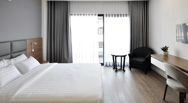 Двухместный номер Deluxe с балконом Royal Dragon Boutique Hotel
