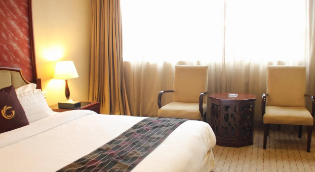 Sam Q Hotel, Boek Hotel Hotels in Guangdong met parkeren, Parkeren