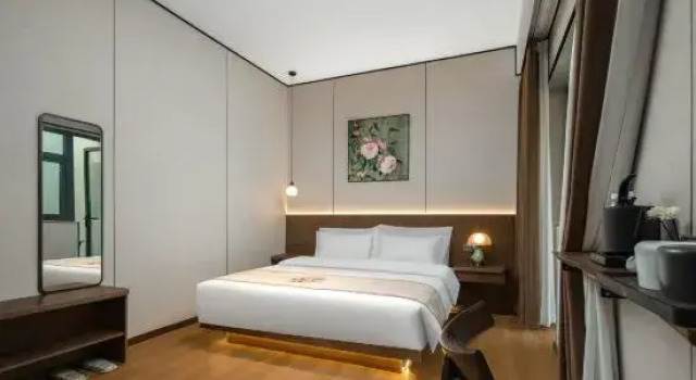 Люкс Three Autumns Reverie Boutique Inn