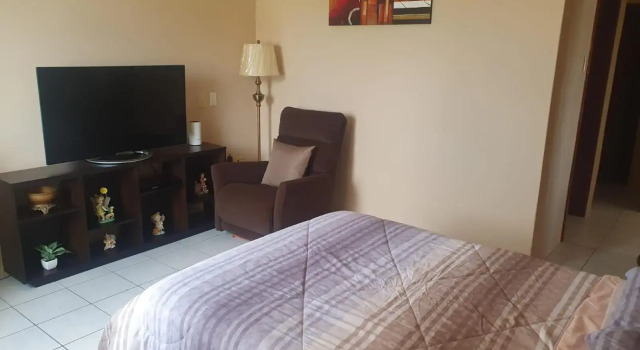 Confort, Book Hotel Hotels in Manabi with Parking, Parking