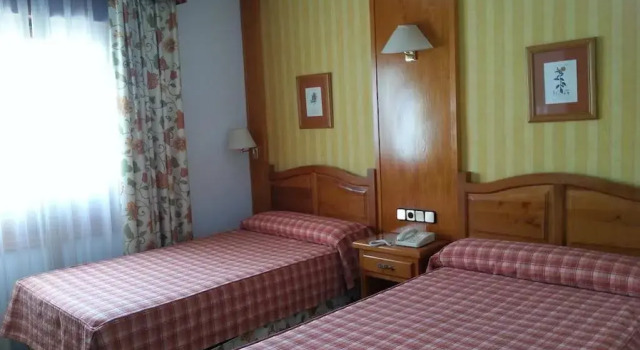 Hotel Labrador, Varaa Hotelli Hotellit Madridin maakunta pysäköinnillä, Pysäköinti