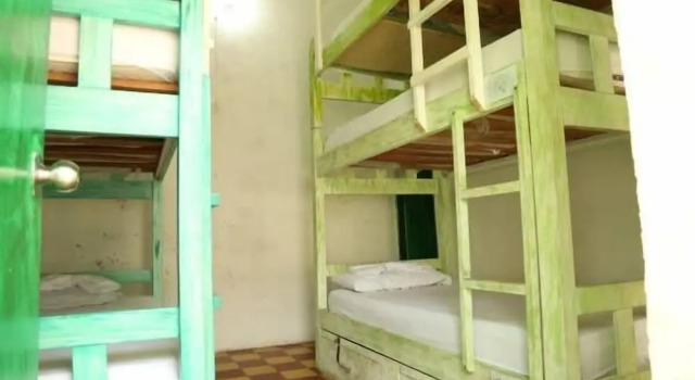 Кровать в общем номере Hostel Green House Getsemani