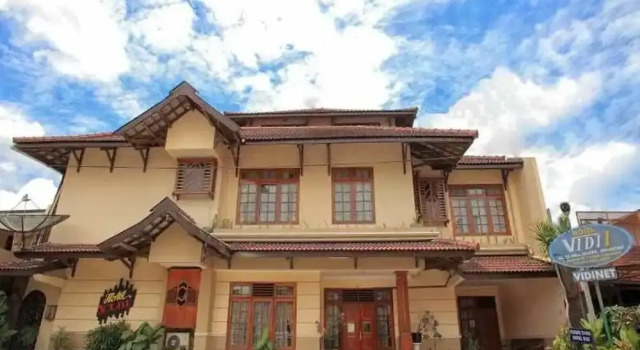 Hotel Vidi 1, Rezervovat Hotel 3hvězdičkové hotely v Yogyakarta Province, 3*
