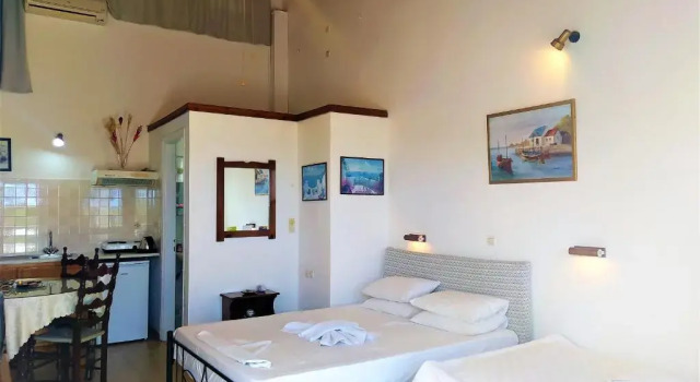 Студия Elli Studios & Apartments
