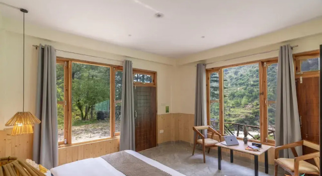 Zostel Homes Tirthan - Gushaini, Book Pension Banjar Himachal Pradesh