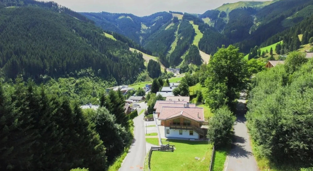 Коттедж Seventeen Schmittental Near ski Lift