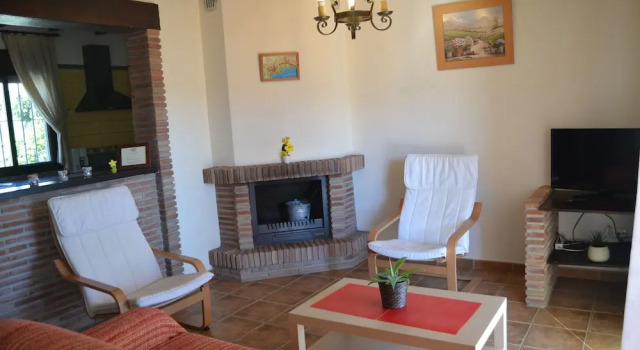 Cozy Rural Tourism Accommodation in Huetor Spain, Prenota Hotel Viñuela Axarquía