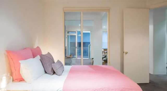 1 Exhibition Apartment Hotel, Забронировать Апартаменты/квартира Отели Мельбурна с парковкой, рядом с The Butterfly Club, Парковка