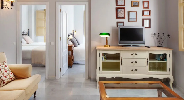 Апартаменты с 2 комнатами с видом на город Romantic Apartment