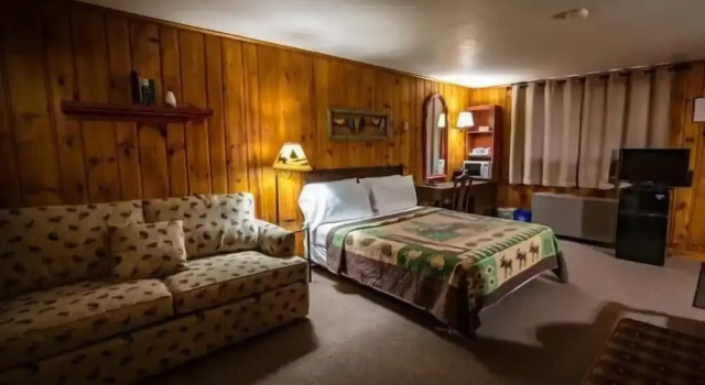 The Riverside Motel