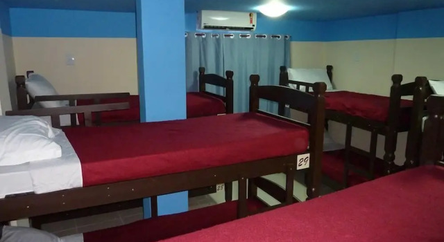 Кровать в общем номере Vidigal Varandas Hostel