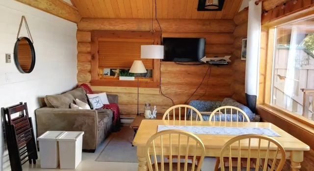 The Beach House Texada - Oceanfront Cabin, Réserver Hôtel Hornby Island Colombie-Britannique