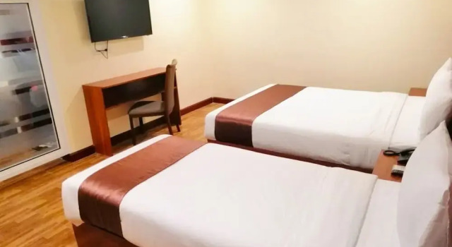 Трёхместный номер Standard с балконом 456 Hotel