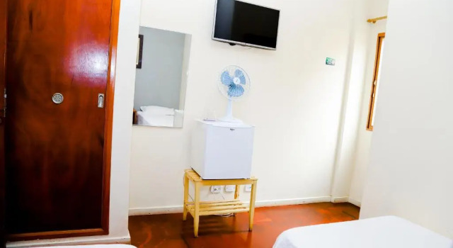 Трёхместный номер Economy Hotel Rezende