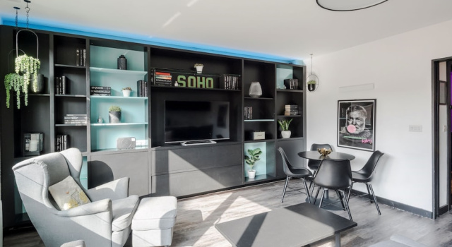 The Slaycation Crib: Stylish London Retreat By, Забронировать Апартаменты/квартира Отели Лондона с парковкой, Парковка