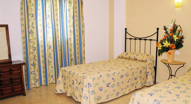 Apartamentos Poniente Playa, Rezerwuj Apartamentowiec hotelowy Hotele w Majorka z parkingiem, Parking