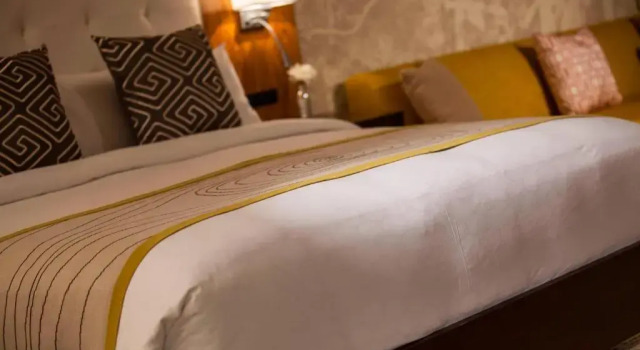 Шестиместный номер Deluxe Renaissance Baton Rouge Hotel