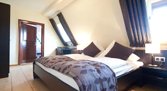Hotel Schloss Hohenstein, Varaa Hotelli Hotellit Baijeri pysäköinnillä, Pysäköinti