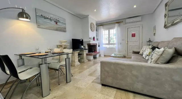 Nice Ground Floor Apartment with Communal Pool in Los Dolses LD279