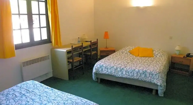 Трёхместный номер Standard HUMAN HOTEL RESIDENCE ex esparrus