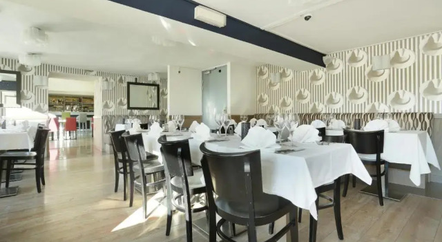 Одноместный номер Standard Hôtel du Cheval Blanc - Paris Marne La Vallée