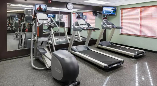 Полулюкс Hilton Garden Inn Mankato Downtown