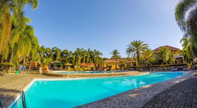 Calinisan Resort Hotel Inc., Забронировать Курортный отель  