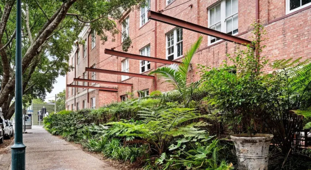 Апартаменты Stylish Riverside 2-bedroom Apartment in Teneriffe