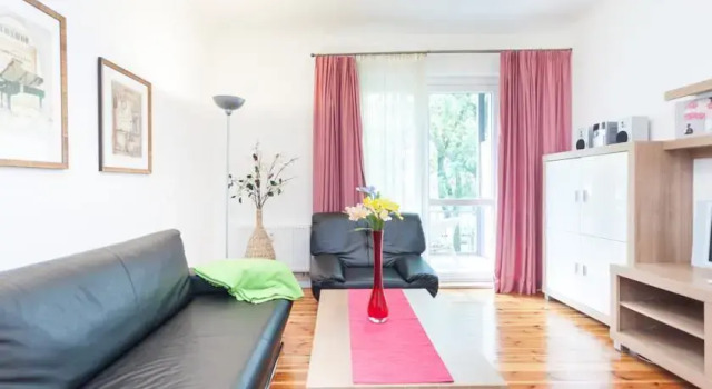 Berlin Anton S. Garten, Rezervasyon Daire Berlin Almanya, Velodrom Berlin yakınında