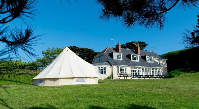 Тент YHA Lands End Hostel