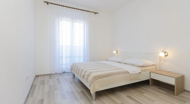 Apartments New home, Забронировать Апартаменты/квартира Отели Водице с парковкой, рядом с Частный Пляж Отеля «Кристина», Парковка