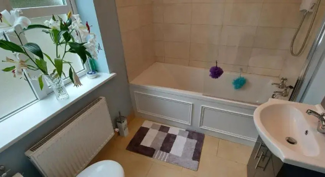 Коттедж Bantry - House - Sleeps 6 - Sea Views - Parking