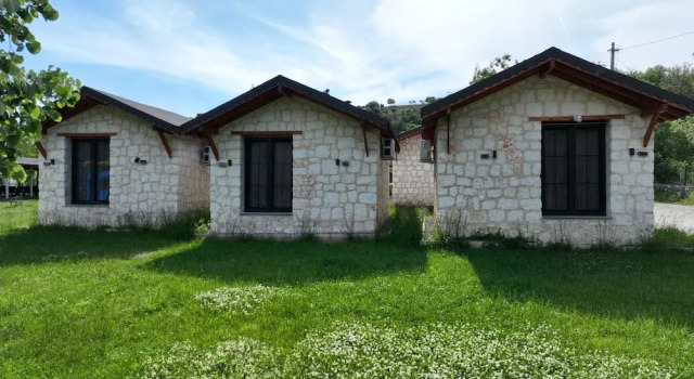 Ayrik Vadi Ciftlik Evi, Rezerwuj Pobyt na farmie Tunceli East Anatolia Region