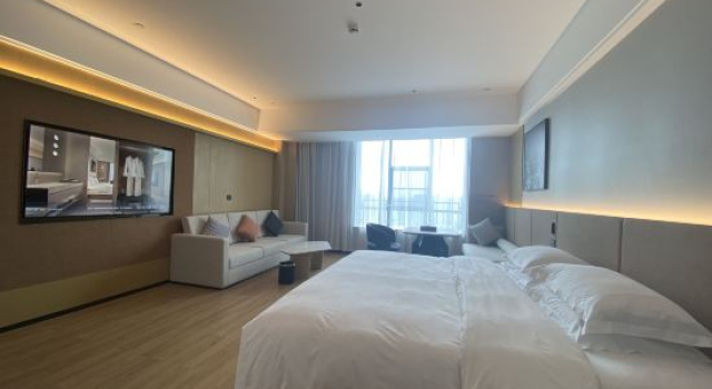 Люкс Royal MEHOOD LESTIE Hotel (Nanning Chaoyang Square Subway Station Sanjie Liangxiang)