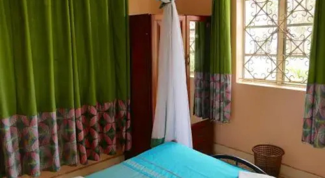 Hotel Acacia City