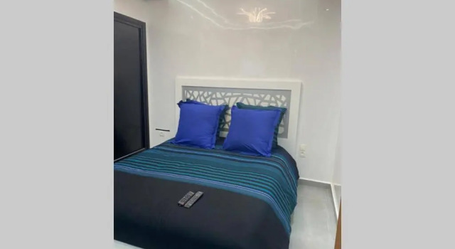 Appartement de 103m2 dans complexe balnéaire Lilac's garden, Rezerwuj Apartament Hotele w Tanger-Tetouan z parkingiem, Parking